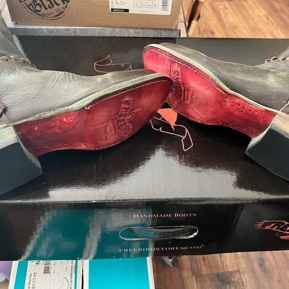 Freebird Rascal Boots in Olive - Picture 3 of 3